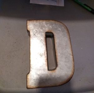 Metal decor letter